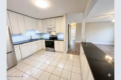 115 Amberly Drive #H, Manalapan Township, NJ 07726 - Photo 7