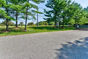 347 Jester Ct, Old Bridge Township, NJ 08857 - Photo 43
