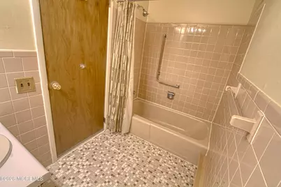 992 Constitution Boulevard #B, Whiting, NJ 08759 - Photo 11