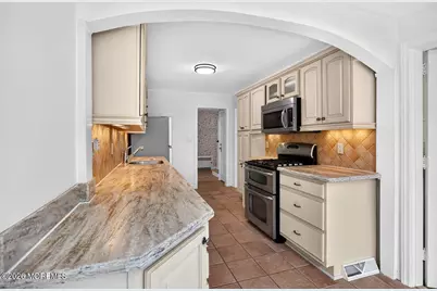 93 N Sunnycrest Drive, Little Silver, NJ 07739 - Photo 15