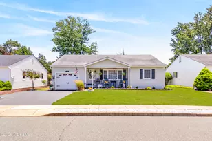 35 Whitmore Dr, Toms River Township, NJ 08757 - Photo 3