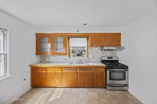 21 N Shore St, Keansburg, NJ 07734 - Photo 5