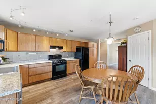 42 Academy St, Farmingdale, NJ 07727 - Photo 11