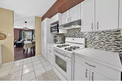 133 Bedford Place, Morganville, NJ 07751 - Photo 13