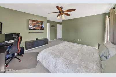 133 Bedford Place, Morganville, NJ 07751 - Photo 19