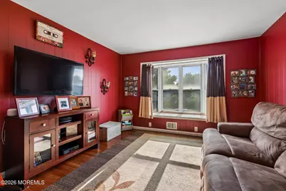 8 Lake Avenue, Hazlet Township, NJ 07730 - Photo 9