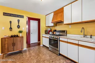 8 Lake Ave, Hazlet Township, NJ 07730 - Photo 11
