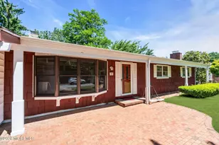 39 Court Dr, Shrewsbury, NJ 07702 - Photo 7