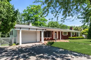39 Court Dr, Shrewsbury, NJ 07702 - Photo 1