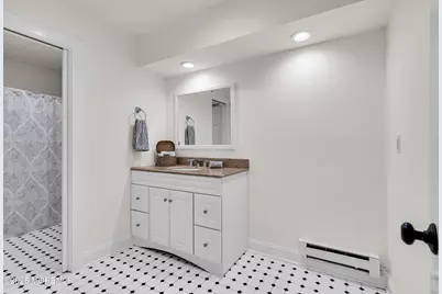 34 Lexington Court, Red Bank, NJ 07701 - Photo 17