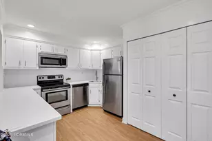 34 Lexington Ct, Red Bank, NJ 07701 - Photo 3