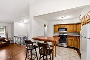 37 Raymond Ave, Toms River Township, NJ 08755 - Photo 9