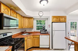 37 Raymond Ave, Toms River Township, NJ 08755 - Photo 13