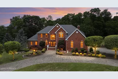 10 Castlehill Drive, Marlboro Township, NJ 07746 - Photo 3