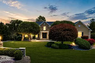 1 Cherokee Ct, Morganville, NJ 07751 - Photo 3