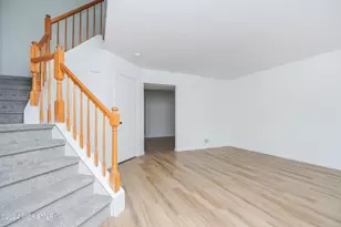27 Karen Dr, Tinton Falls, NJ 07753 - Photo 3