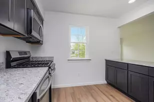 27 Karen Dr, Tinton Falls, NJ 07753 - Photo 7