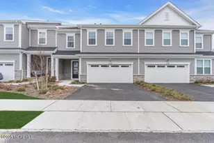 122 Woolley Ct, Ocean, NJ 07755 - Photo 1