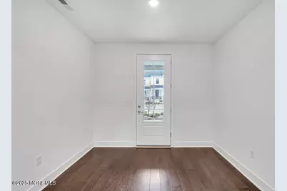 122 Woolley Court, Ocean, NJ 07755 - Photo 3