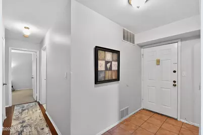 1311 Wellington Place, Aberdeen Township, NJ 07747 - Photo 5