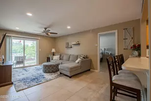 414 Wedgewood Cir, Belford, NJ 07718 - Photo 11