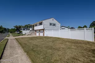 1 Brixton Pl, Neptune Township, NJ 07753 - Photo 35