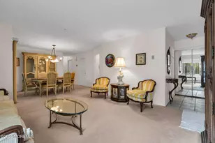33 Meadow Green Cir, Manalapan Township, NJ 07726 - Photo 13