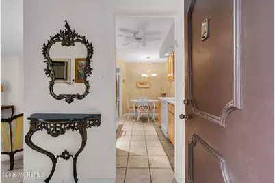 33 Meadow Green Circle #A, Manalapan Township, NJ 07726 - Photo 5