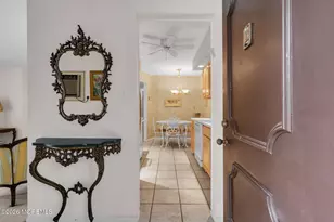 33 Meadow Green Cir, Manalapan Township, NJ 07726 - Photo 5