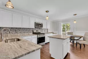 11 S Manor Ct, Wall Township, NJ 07719 - Photo 17