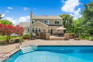 61 Cliffwood Dr, Allentown, NJ 08501 - Photo 1