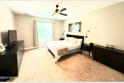 910 Abby Road, Middletown, NJ 07748 - Photo 17