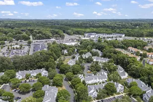 201 Paddington Ct, Manalapan Township, NJ 07726 - Photo 39