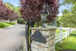 9 Withers Ln, Atlantic Highlands, NJ 07716 - Photo 5
