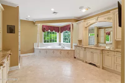 24 Garryford Drive, Middletown, NJ 07748 - Photo 29