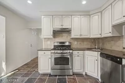 802 Brokaw Court, Bridgewater, NJ 08807 - Photo 9