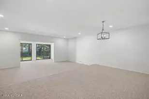802 Brokaw Ct, Bridgewater, NJ 08807 - Photo 5