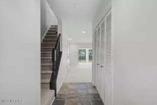 802 Brokaw Ct, Bridgewater, NJ 08807 - Photo 19