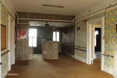 184-186 State Route 34, Holmdel, NJ 07733 - Photo 5
