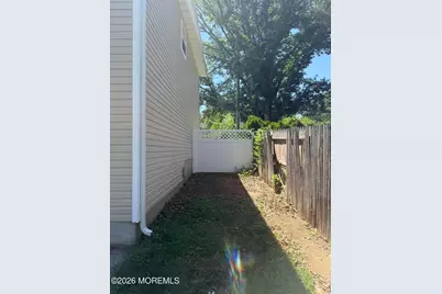 150 Magnolia Lane, Middletown, NJ 07748 - Photo 17