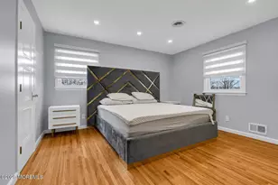 522 W Lincoln Ave, Oakhurst, NJ 07755 - Photo 13