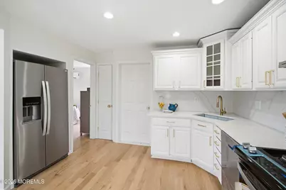 75 Franklin Avenue, Hazlet Township, NJ 07734 - Photo 9