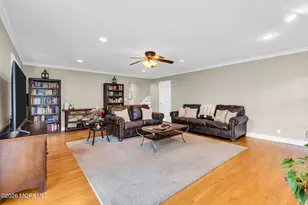 375 Oak Hill Rd, Red Bank, NJ 07701 - Photo 21