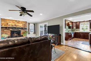 375 Oak Hill Rd, Red Bank, NJ 07701 - Photo 15