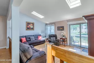 192 Longwood Dr, Manalapan Township, NJ 07726 - Photo 7