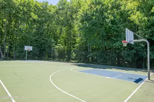 192 Longwood Dr, Manalapan Township, NJ 07726 - Photo 23