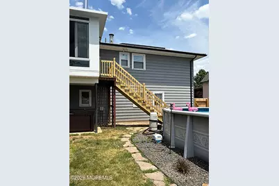16 E Pleasant Avenue, Sewaren, NJ 07077 - Photo 29