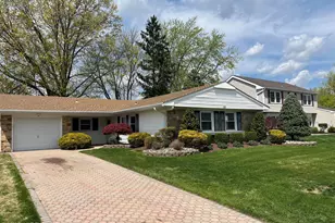 32 Idlewild Ln, Aberdeen Township, NJ 07747 - Photo 5