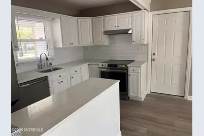 32 Idlewild Lane, Aberdeen Township, NJ 07747 - Photo 13