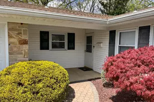 32 Idlewild Ln, Aberdeen Township, NJ 07747 - Photo 3